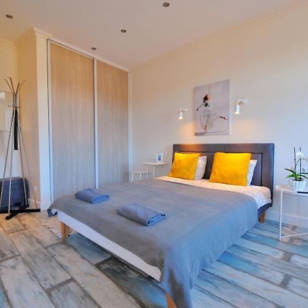 Gertrudes Residence Stay In Light-Filled Studio Apartment In Central Rīga Exterior foto
